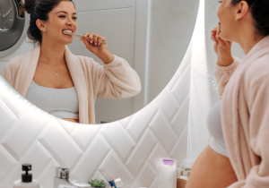 Pregnancy and your oral health (canva)